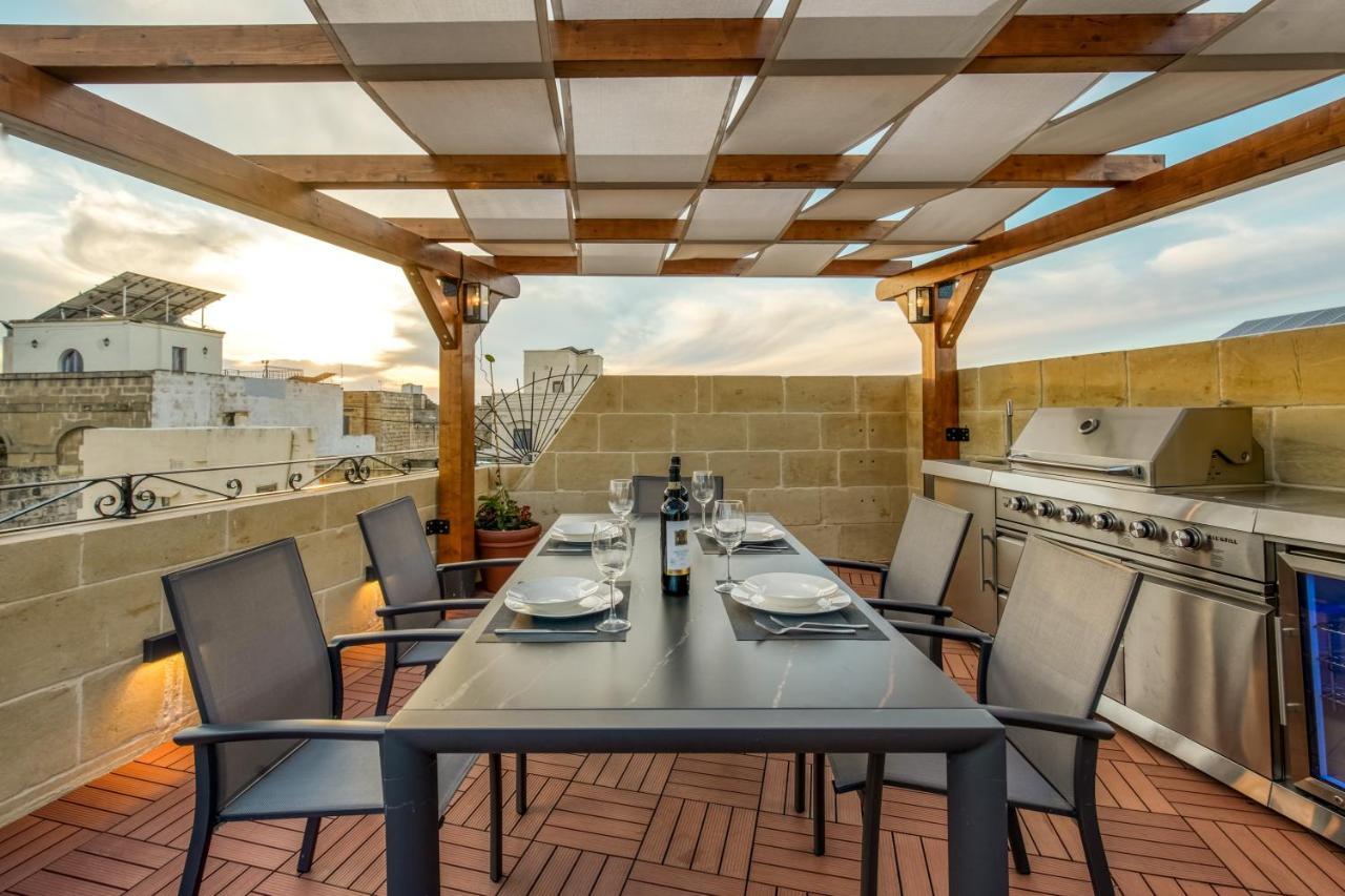 Narcisa - Luxury 3Br Traditional House With Pool, Cinema & Hot Tub Xaghra Exterior photo