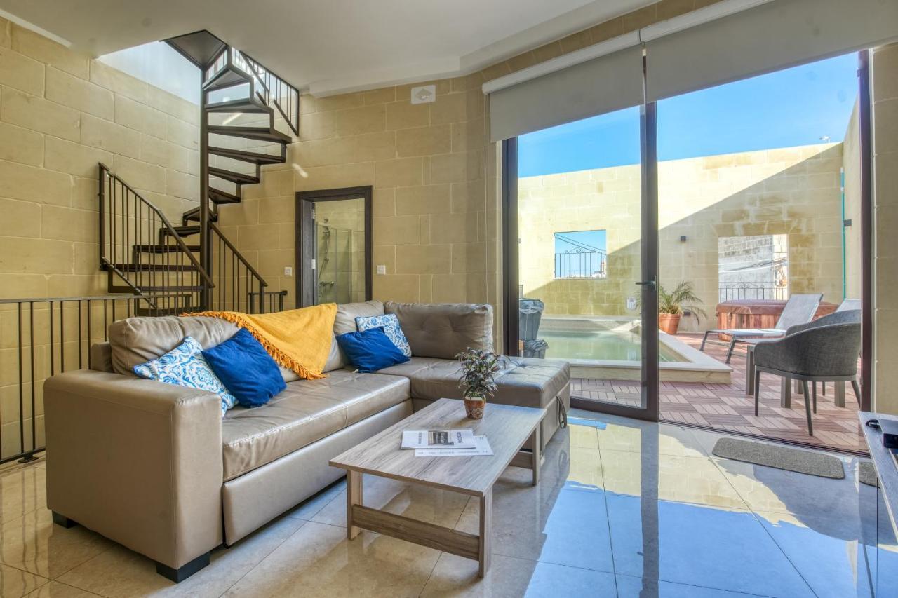 Narcisa - Luxury 3Br Traditional House With Pool, Cinema & Hot Tub Xaghra Exterior photo