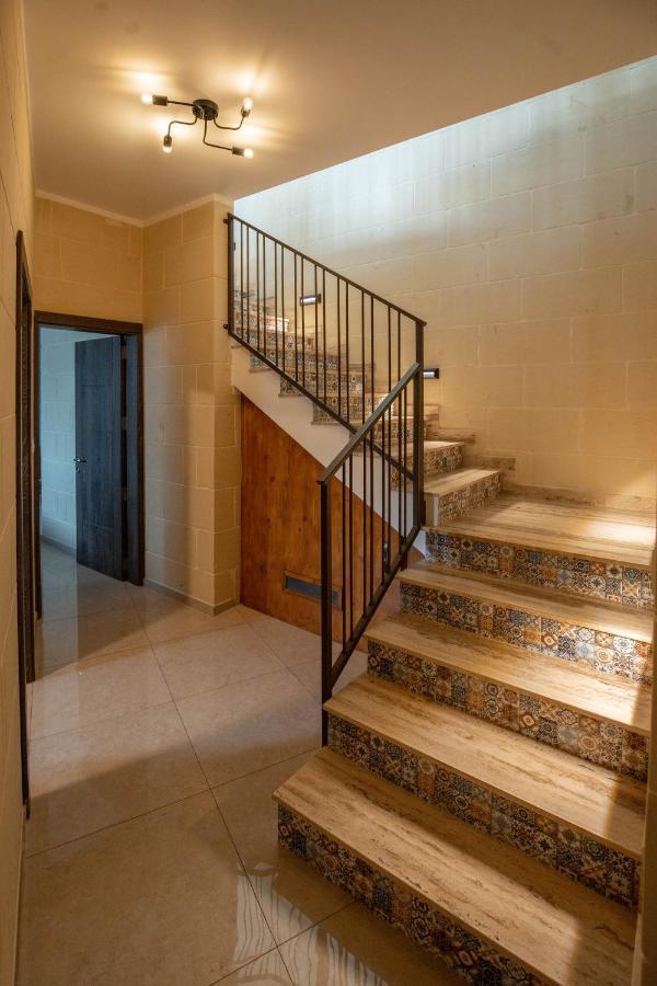 Narcisa - Luxury 3Br Traditional House With Pool, Cinema & Hot Tub Xaghra Exterior photo